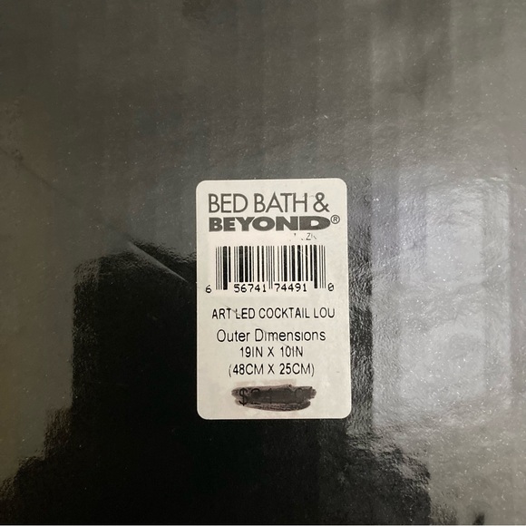 “Cocktail Lounge” LED Bar Sign - Picture 4 of 4